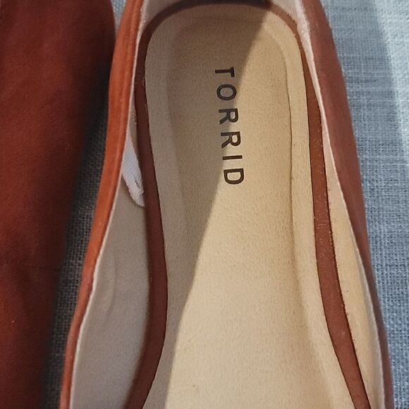 TORRID burnt sienna hue loafers 8W - Picture 4 of 5